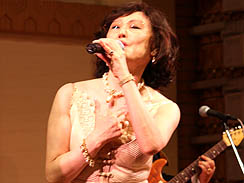 画像集#006のサムネイル/恒例の「役員バンド」がさらにパワーアップした,コーエーテクモホールディングスのパーティに潜入