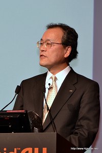 画像ギャラリー No.003のサムネイル画像 / KDDI,WiMAX対応でWi-Fi機器を接続できるスマートフォン「htc EVO WiMAX ISW11HT」,Tegra 2搭載のタブレット「MOTOROLA XOOM Wi-Fi TBi11M」を発表