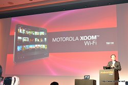 画像ギャラリー No.017のサムネイル画像 / KDDI,WiMAX対応でWi-Fi機器を接続できるスマートフォン「htc EVO WiMAX ISW11HT」,Tegra 2搭載のタブレット「MOTOROLA XOOM Wi-Fi TBi11M」を発表