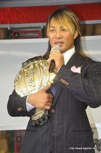 画像ギャラリー No.037のサムネイル画像 / ブシロードが新日本プロレス「G1 CLIMAX XXI」の冠スポンサーに。棚橋弘至選手もゲストで登場した「ブシロード戦略発表会 2011(夏)Part2」レポート