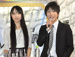 画像ギャラリー No.002のサムネイル画像 / ヴァイスシュヴァルツに「アクセル・ワールド」と「ソードアート・オンライン」が参戦。「ブシロード戦略発表会2012(新春)」の模様をレポート