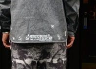 画像ギャラリー No.010のサムネイル画像 / 「THE KING OF GAMES」,秋の新作はマリオ/ルイージの刺繍が目を惹くシャンブレーシャツ。9月28日22:00に販売開始