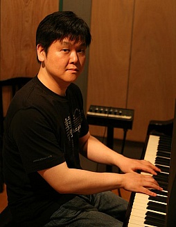 画像ギャラリー No.001のサムネイル画像 / 伊藤賢治氏と楠田敏之氏のコラボライブが12月27日に吉祥寺で開催