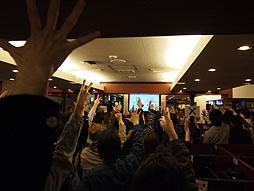 画像ギャラリー No.001のサムネイル画像 / 「リネージュ2」のオフラインイベントが東京・八王子のネットカフェにて開催。次期大型アップデート“Chapter2 JUSTICE”の新情報もチラ見せ