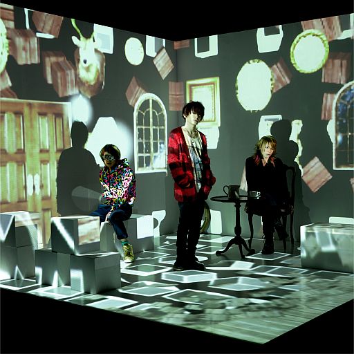 画像ギャラリー No.008のサムネイル画像 / 「イット・ガール」,限定アイテム購入者にPurple Days最新曲をプレゼント