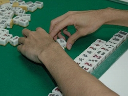 画像ギャラリー No.005のサムネイル画像 / 「Maru-Jan」“なしなし”や手積み卓を導入した新バージョンが登場