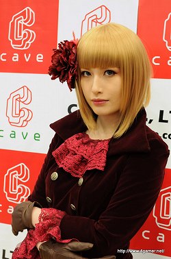 画像ギャラリー No.003のサムネイル画像 / 「真・女神転生IMAGINE」ディレクターの岸 知秀氏と鈴木大司教がさまざまなテーマで語り合ったトークイベントのレポートを掲載