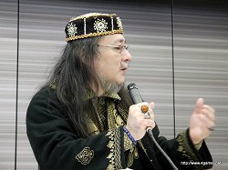 画像ギャラリー No.005のサムネイル画像 / 「真・女神転生IMAGINE」ディレクターの岸 知秀氏と鈴木大司教がさまざまなテーマで語り合ったトークイベントのレポートを掲載