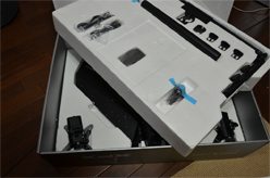 画像ギャラリー No.005のサムネイル画像 / XFXブランドの3画面ディスプレイスタンド「XFX Triple Display Monitor Stand」を組み立ててみた