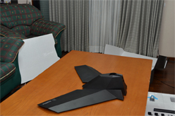 画像ギャラリー No.007のサムネイル画像 / XFXブランドの3画面ディスプレイスタンド「XFX Triple Display Monitor Stand」を組み立ててみた