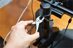 画像ギャラリー No.010のサムネイル画像 / XFXブランドの3画面ディスプレイスタンド「XFX Triple Display Monitor Stand」を組み立ててみた