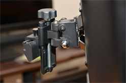 画像ギャラリー No.011のサムネイル画像 / XFXブランドの3画面ディスプレイスタンド「XFX Triple Display Monitor Stand」を組み立ててみた