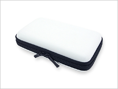 画像ギャラリー No.002のサムネイル画像 / ゲームテック,ソフトと本体が収納できるDS用ポーチに白色モデルを追加