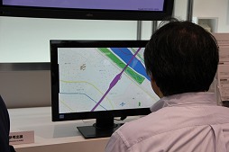 画像ギャラリー No.030のサムネイル画像 / 電脳メガネや8Kディスプレイなど,日本のIT・家電業界から最先端技術が結集した「CEATEC 2012」開催