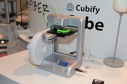 画像ギャラリー No.037のサムネイル画像 / 電脳メガネや8Kディスプレイなど,日本のIT・家電業界から最先端技術が結集した「CEATEC 2012」開催