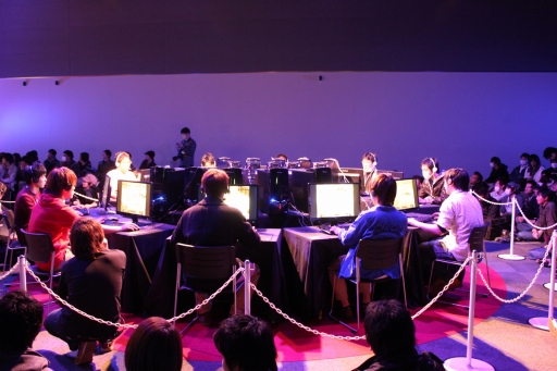 画像ギャラリー No.008のサムネイル画像 / 「RED STONE」日本最強決定戦2013 × RED STONE Battle Warriorsのイベントレポート。光奏師の裏職業「獣人」お披露目も