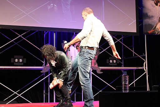 画像ギャラリー No.019のサムネイル画像 / 「RED STONE」日本最強決定戦2013 × RED STONE Battle Warriorsのイベントレポート。光奏師の裏職業「獣人」お披露目も