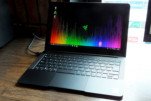 RazerUltrabookBlade Stealthפȯ䡣Thunderbolt 3³γդեåܥåCoreפϡֶȯ