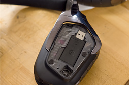 画像ギャラリー No.005のサムネイル画像 / Logicool Gの新型ワイヤレスヘッドセット「G933」,11月19日に約2万6000円で発売。Amazonでは先着200名に限り10%引き