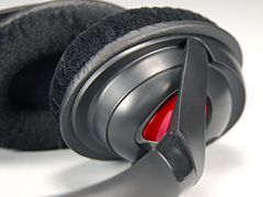 画像集#027のサムネイル/アナログ&USB。「Fatal1ty」ブランドの直販限定Creative製ヘッドセット2製品を評価する