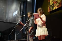 画像ギャラリー No.028のサムネイル画像 / 「ペーパーマン」のオフラインイベント「PMフェス2012 -春まつり-」開催。「Fate/Zero」とのコラボや「シングルモード」などの情報が発表に