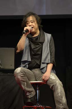 画像ギャラリー No.030のサムネイル画像 / 「ペーパーマン」のオフラインイベント「PMフェス2012 -春まつり-」開催。「Fate/Zero」とのコラボや「シングルモード」などの情報が発表に