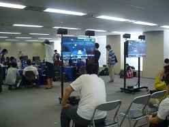 画像ギャラリー No.003のサムネイル画像 / 「ゲットアンプドX」第3回世界大会の勝負の行方は? 「ゲットアンプドワールドフェスティバル2010」イベントレポート