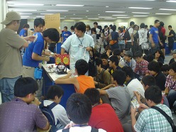 画像ギャラリー No.017のサムネイル画像 / 「ゲットアンプドX」第3回世界大会の勝負の行方は? 「ゲットアンプドワールドフェスティバル2010」イベントレポート