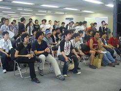 画像ギャラリー No.022のサムネイル画像 / 「ゲットアンプドX」第3回世界大会の勝負の行方は? 「ゲットアンプドワールドフェスティバル2010」イベントレポート