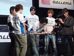 画像ギャラリー No.018のサムネイル画像 / 「Alliance of Valiant Arms」公式大会は,名勝負続出のなか,クラン「DeToNator」が「護衛」「爆破」の両部門で初の二冠を達成