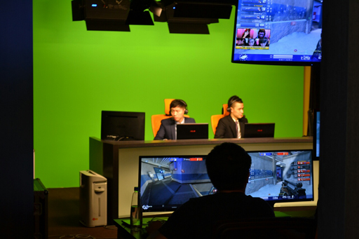 画像集#011のサムネイル/DeToNatorが第1次リーグを突破――オンラインFPS「Alliance of Valiant Arms」の国際大会「AIC 2014」1日目の模様をレポート