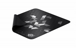 画像ギャラリー No.002のサムネイル画像 / SteelSeries,縁に沿ってステッチ加工を施したマウスパッド「QcK Limited」「QcK+ Limited」を世界市場で発表