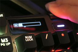 SteelSeriesの「Apex Pro」はゲーマー向けキーボードに革命を起こすか？ キーごとにアクチュエーションポイントを変更可能