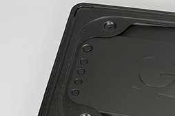 画像ギャラリー No.016のサムネイル画像 / ノートPC用セカンダリ液晶ディスプレイはゲーマーにとって使えるものなのか。GeChic製「On-Lap1301」を試す