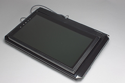 画像ギャラリー No.035のサムネイル画像 / ノートPC用セカンダリ液晶ディスプレイはゲーマーにとって使えるものなのか。GeChic製「On-Lap1301」を試す