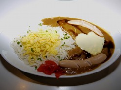 画像ギャラリー No.010のサムネイル画像 / 特製料理やオリジナルグッズなどを販売。「エルソードカフェ」内覧会レポート。1号店にはゲームの衣装に身を包んだメイドさんも