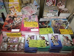 画像ギャラリー No.017のサムネイル画像 / 特製料理やオリジナルグッズなどを販売。「エルソードカフェ」内覧会レポート。1号店にはゲームの衣装に身を包んだメイドさんも