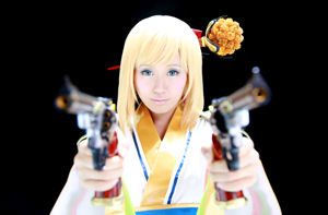 画像ギャラリー No.011のサムネイル画像 / 「ELSWORD」,セクシー&アクション満載の新CMと仮面女子のライブで盛り上がった「新CM&イメージソング発表会」をレポート