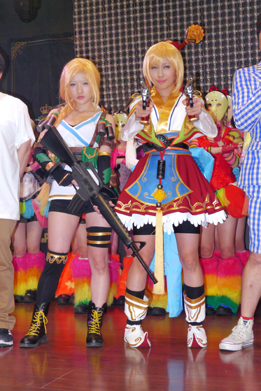 画像ギャラリー No.014のサムネイル画像 / 「ELSWORD」,セクシー&アクション満載の新CMと仮面女子のライブで盛り上がった「新CM&イメージソング発表会」をレポート