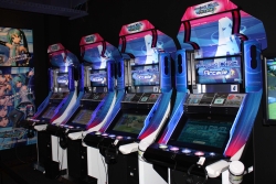 画像ギャラリー No.002のサムネイル画像 / AC店舗「セガ 代々木」,JR代々木駅前に本日オープン