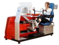 画像ギャラリー No.001のサムネイル画像 / 体感型ゲーム搭載フィットネスマシンを岩谷 徹氏と日立が共同開発