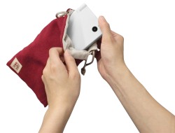 画像ギャラリー No.002のサムネイル画像 / クラブニンテンドーに新グッズ追加。ドットマリオをあしらった,ジャストサイズな巾着袋が登場