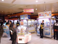 画像ギャラリー No.002のサムネイル画像 / 実践的な接客サービス力が試された「ADORES 第4回接客サービスコンテスト」。“アドアーズ錦糸町店”の一日に密着レポート