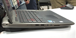 画像ギャラリー No.016のサムネイル画像 / ASUS,世界初の外付け液冷ユニット付きゲームノートPC「GX700VO」を発表。2月19日に60万円弱で発売