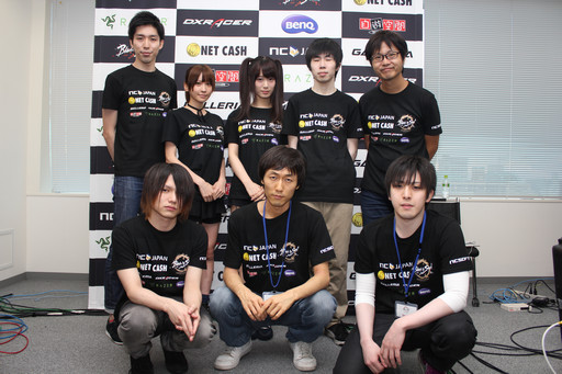 画像ギャラリー No.015のサムネイル画像 / 「ブレイドアンドソウル」の「シーズン1決勝大会」を制したのはガチムチお兄さん選手。8月のアップデート情報も発表されたイベントをレポート