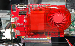 #004Υͥ/CEATEC JAPAN˽ŸAMDХGPUŸATI Radeon HD 4600­ϡPCB¤٤פ餫