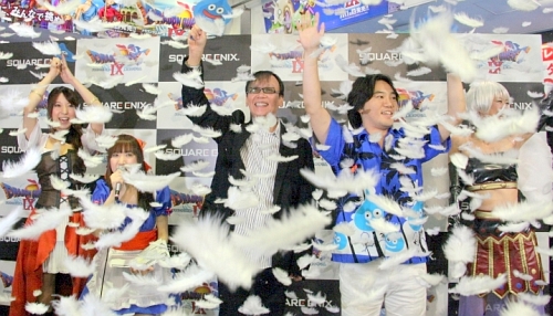 画像ギャラリー No.012のサムネイル画像 / 国民的RPGの最新作が5年ぶりに登場! 堀井雄二氏も駆けつけた「ドラゴンクエストIX 星空の守り人」発売カウントダウンイベントの模様をレポート