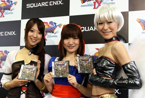 画像ギャラリー No.017のサムネイル画像 / 国民的RPGの最新作が5年ぶりに登場! 堀井雄二氏も駆けつけた「ドラゴンクエストIX 星空の守り人」発売カウントダウンイベントの模様をレポート