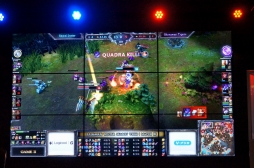 画像集#020のサムネイル/「League of Legends」の国内リーグ戦,「LJ LEAGUE」が開幕。秋葉原e-sports SQUAREに国内の強豪4チームが集った開幕戦の模様をレポート