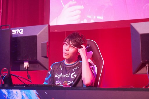 画像ギャラリー No.004のサムネイル画像 / 「League of Legends」の1v1最強を決める「最強ソロレーナー決定戦」をレポート。一般参加のプレイヤーがAniviaで優勝